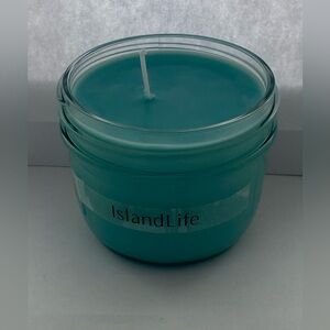 Handmade 8oz island candle made with soywax